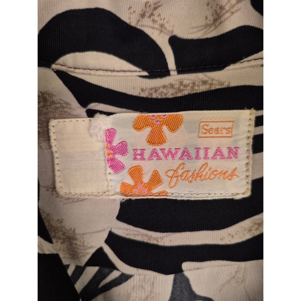 Sears Hawaiian Floral Button Down
Shirt 1960s VTG. L/XL - Picture 3 of 11
